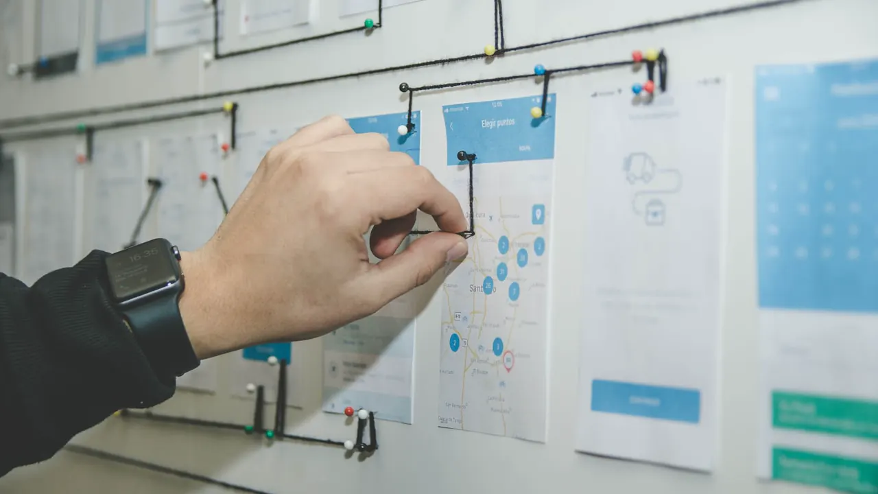 Coordination technique et collaboration de l'équipe LRS sur plan de scène